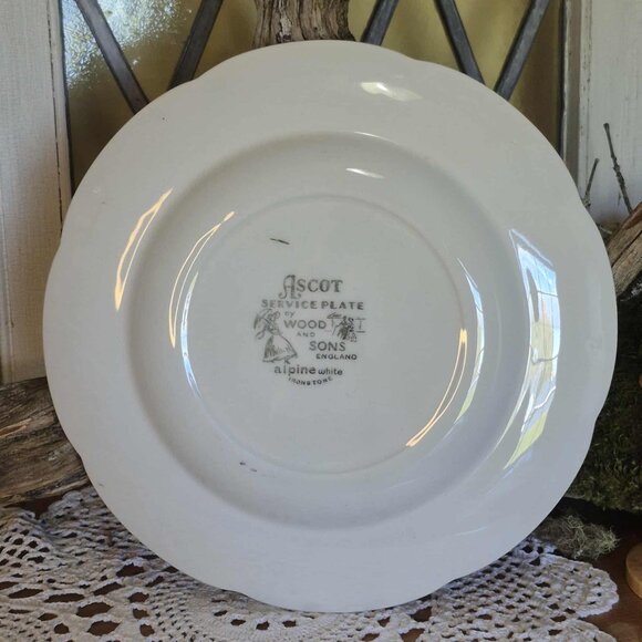 Vintage Ironstone Ascot Service Plate by Wood & Sons - Cottage Ware - Picture 4 of 9